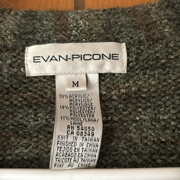 Evan-Picone green cardigan - Picture 4 of 5